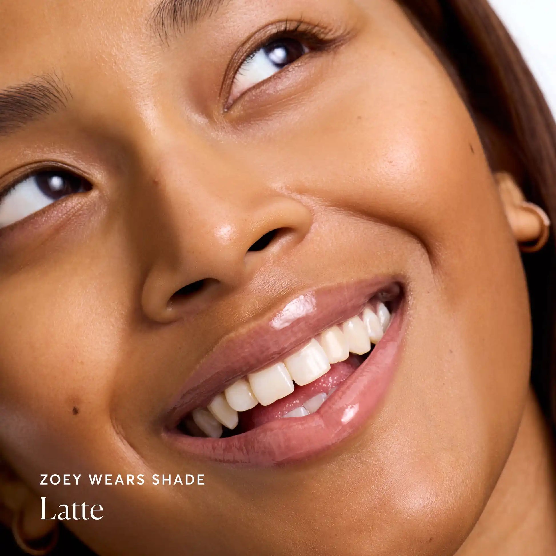 phyto-glow-lip-balm-latte-a0 NATR-60110-Alt-Images-Phyto-Glow-Lip-Balm-Latte-04.webp